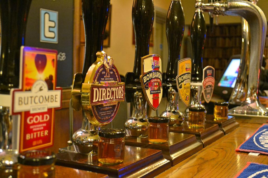 The Black Horse Swaffham Bulbeck ภายนอก รูปภาพ